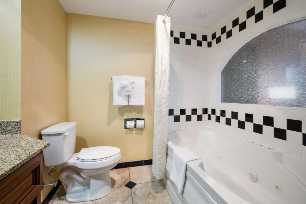 Room image 4